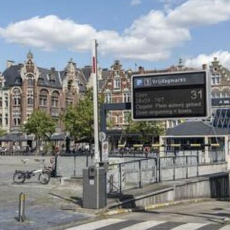 Historic Serenity Apartment Gent Buitenkant foto